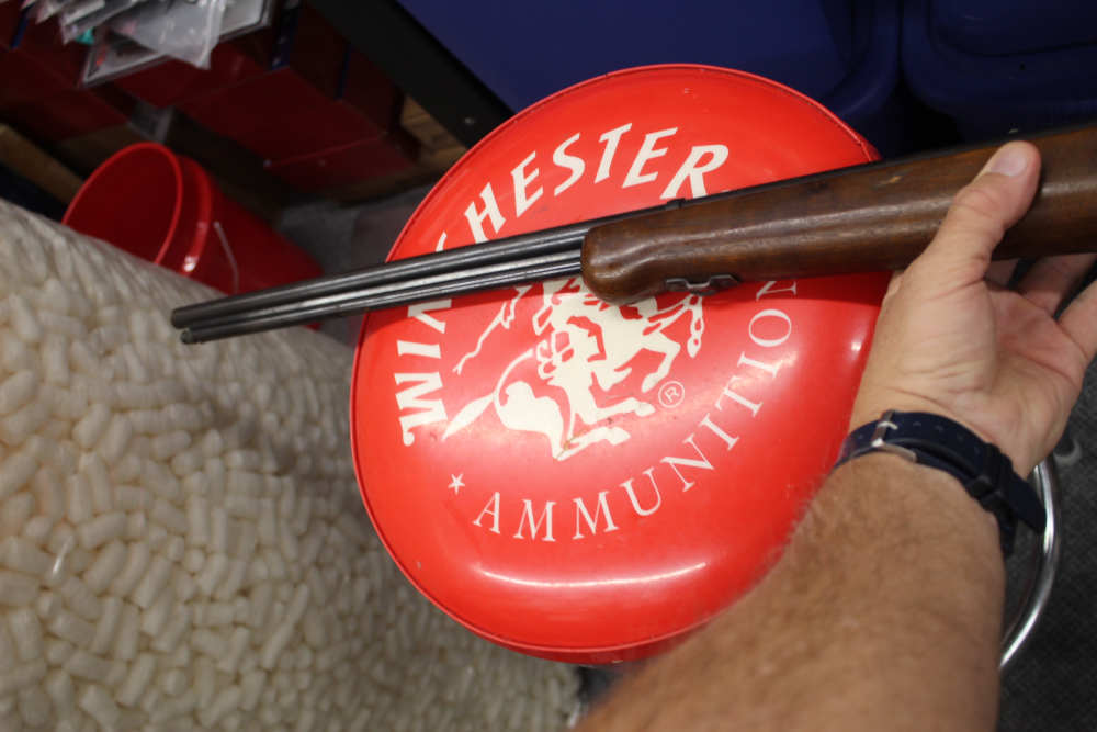 MOSSBURG 146B IN 22 L.R. RIFLE WITH NO RESERVE-img-5