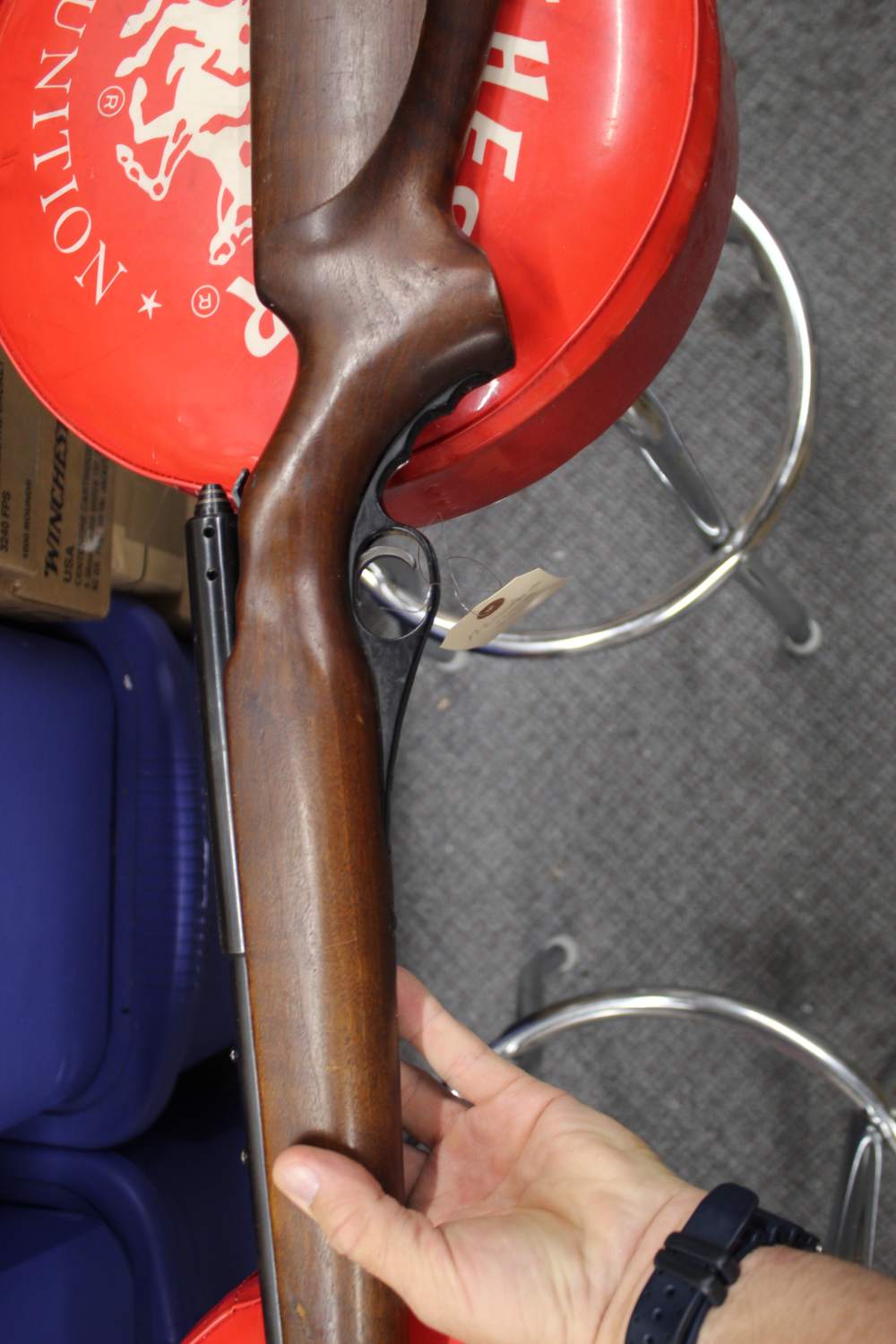 MOSSBURG 146B IN 22 L.R. RIFLE WITH NO RESERVE-img-3