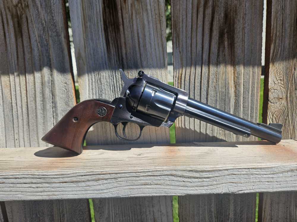 RUGER NEW MODEL BLACKHAWK 357mag/38SPC. REVOLVER-img-4