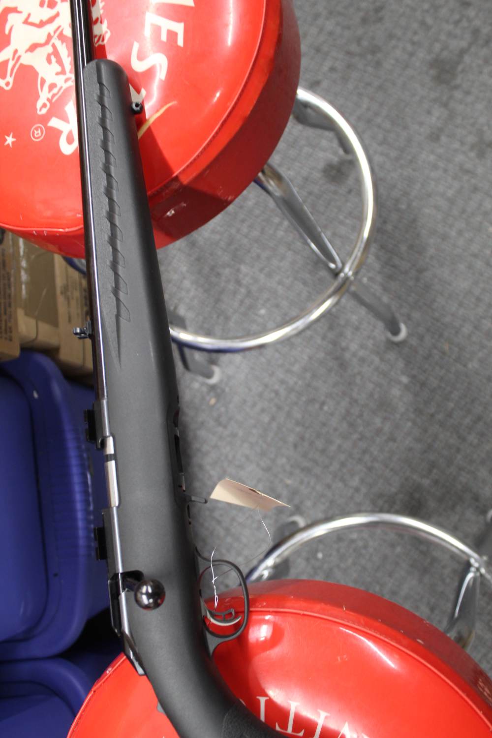 RUGER AMERICAN 22 L.R. LIKE NEW NO RESERVE-img-2