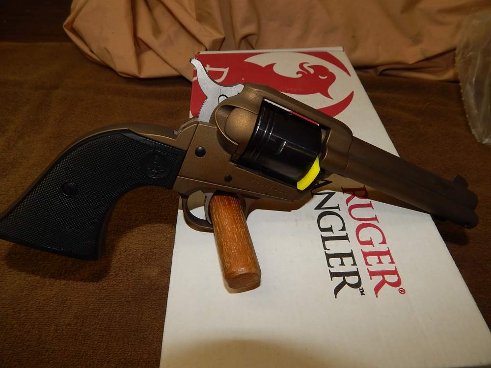 RUGER WRANGLER BRONZE CERAKOTE 4 5/8" 22 LR-img-1