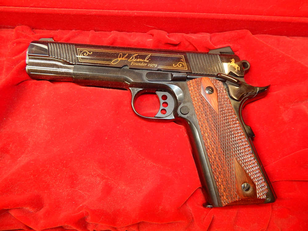 COLT 1911 GOVERMENT 45 ACP NRA BINACHI CUP W/DISPLAY CASE-img-1