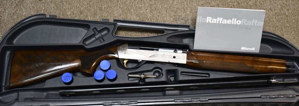 Benelli LEGACY 20 Gauge 26 in w/ Factory Case & 5 Chokes-img-0