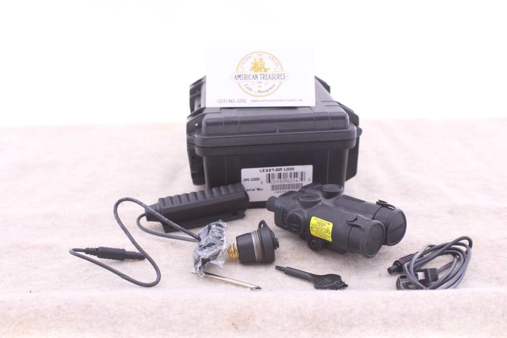 Holsun LE321 IR Illuminator IR Laser Green Triple Function Pad Mint w/ Box-img-0