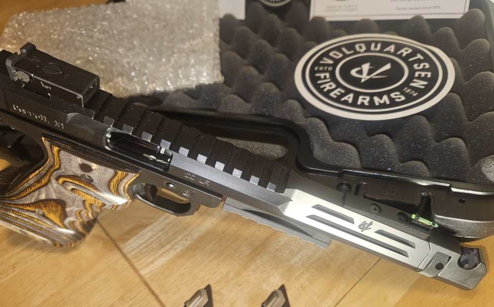 Volquartsen Scorpion, 6"-img-1