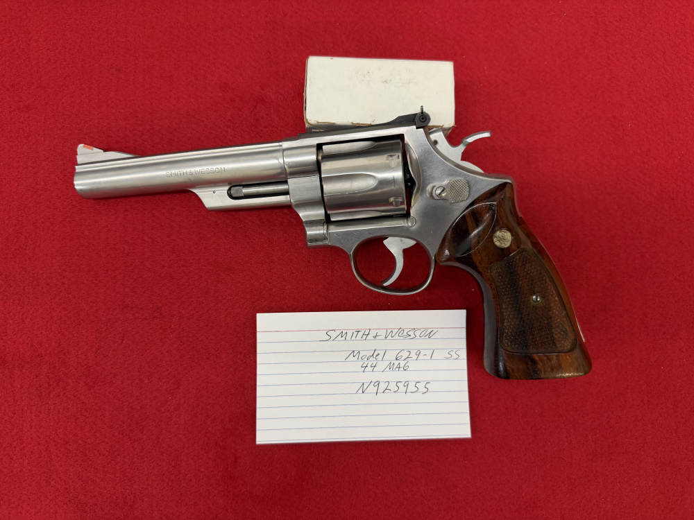 Smith & Wesson Model 629-1 -img-0