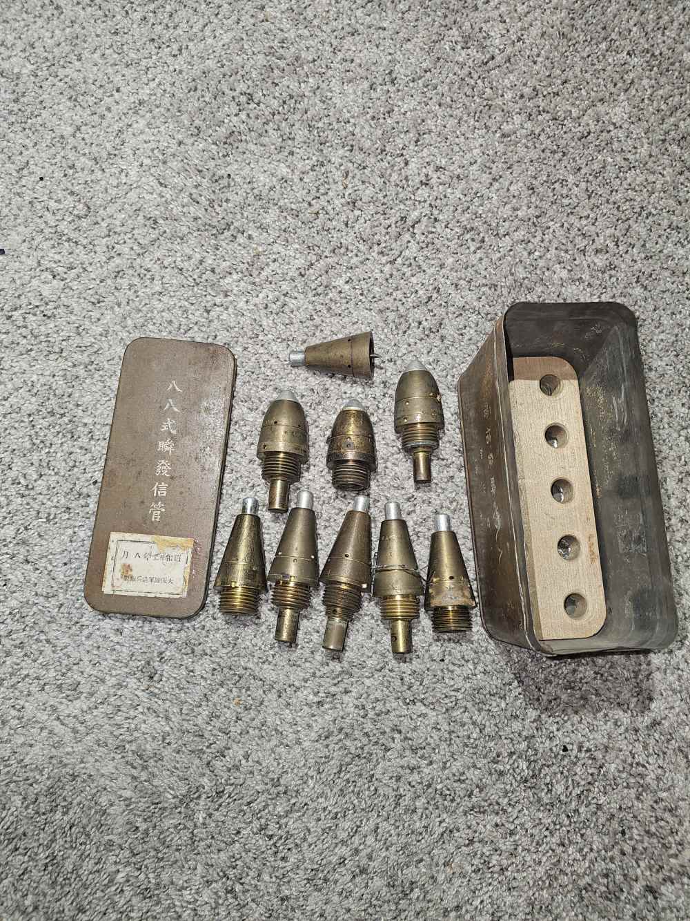 Rare WW2 Japanese Type 88 fuzes and Fuze box. -img-0