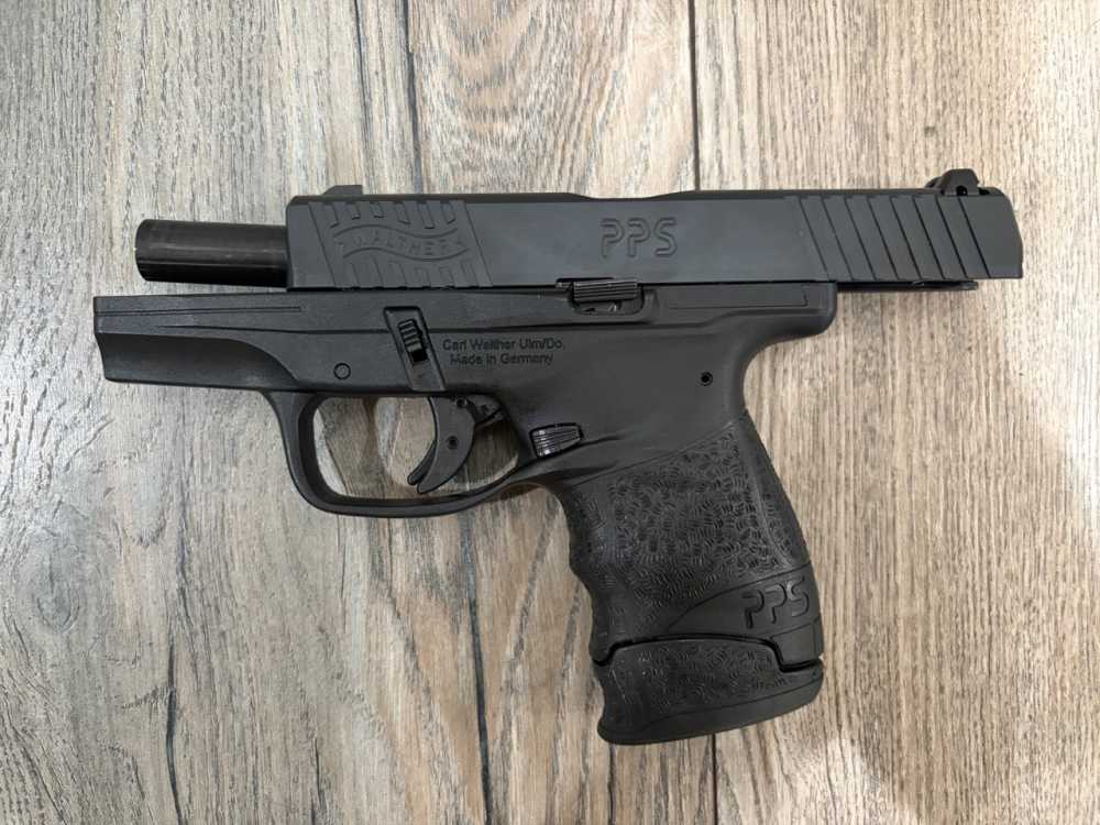 Walther PPS M2 9mm - Slim Subcompact Carry - (3) Mags - Factory 3-Dots-img-2