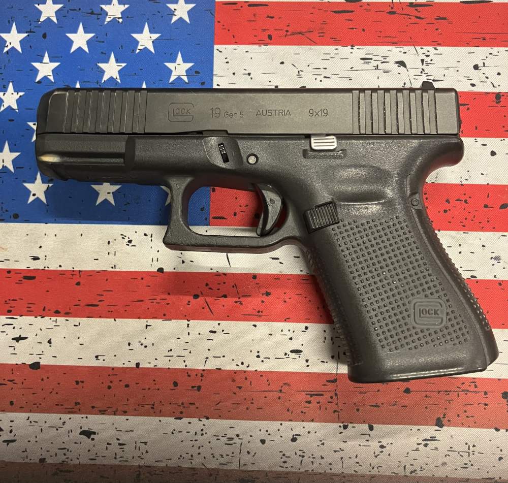 GLOCK 19 GEN 5 9MM 4.02" 15+1 AUSTRIA PENNY AUCTION NO RESERVE G19-img-1
