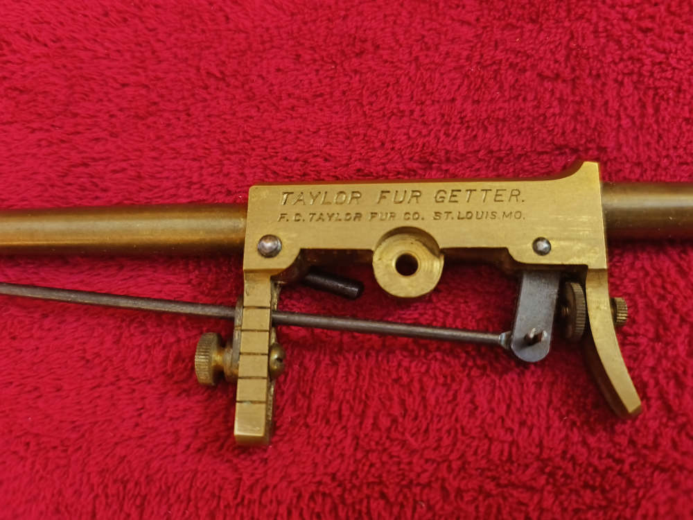 Taylor's Fur Getter 22 LR Single Shot Trapping Pistol 1922 prod. Set gun -img-6