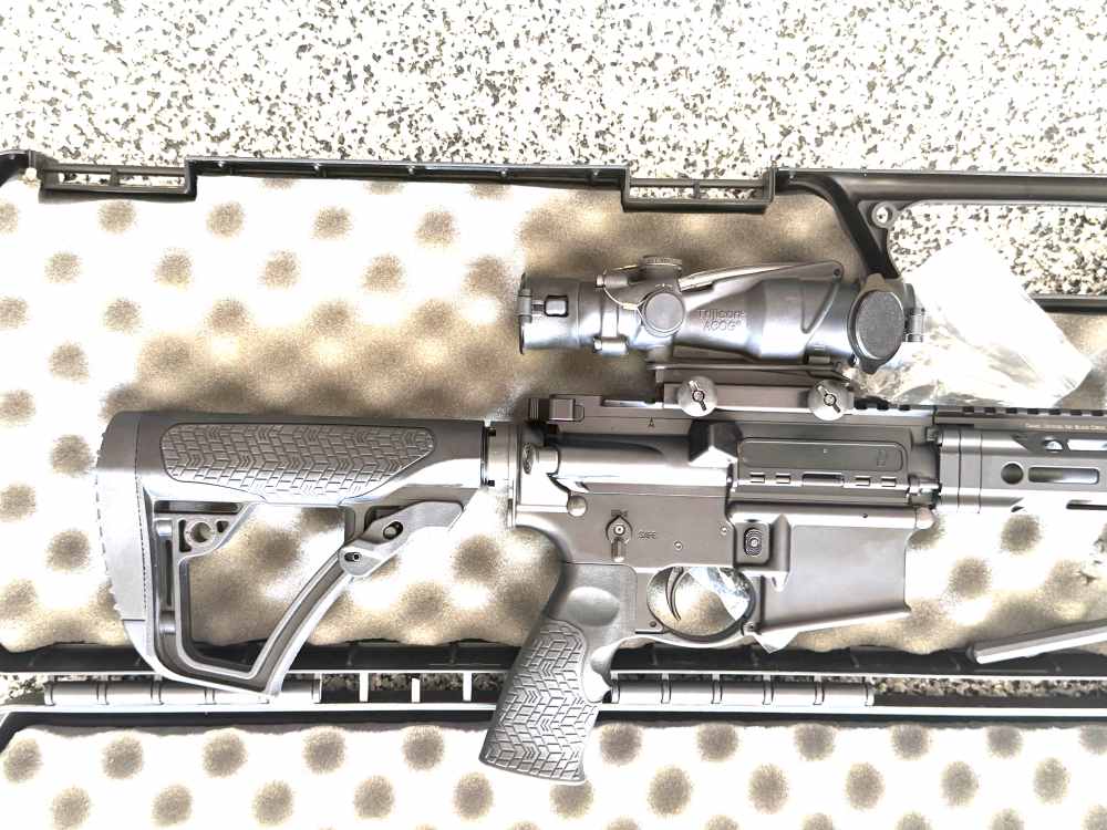 Daniel Defense DDM4V7 LW w/ USMC ACOG & GEISSELE TRIGGER -img-5