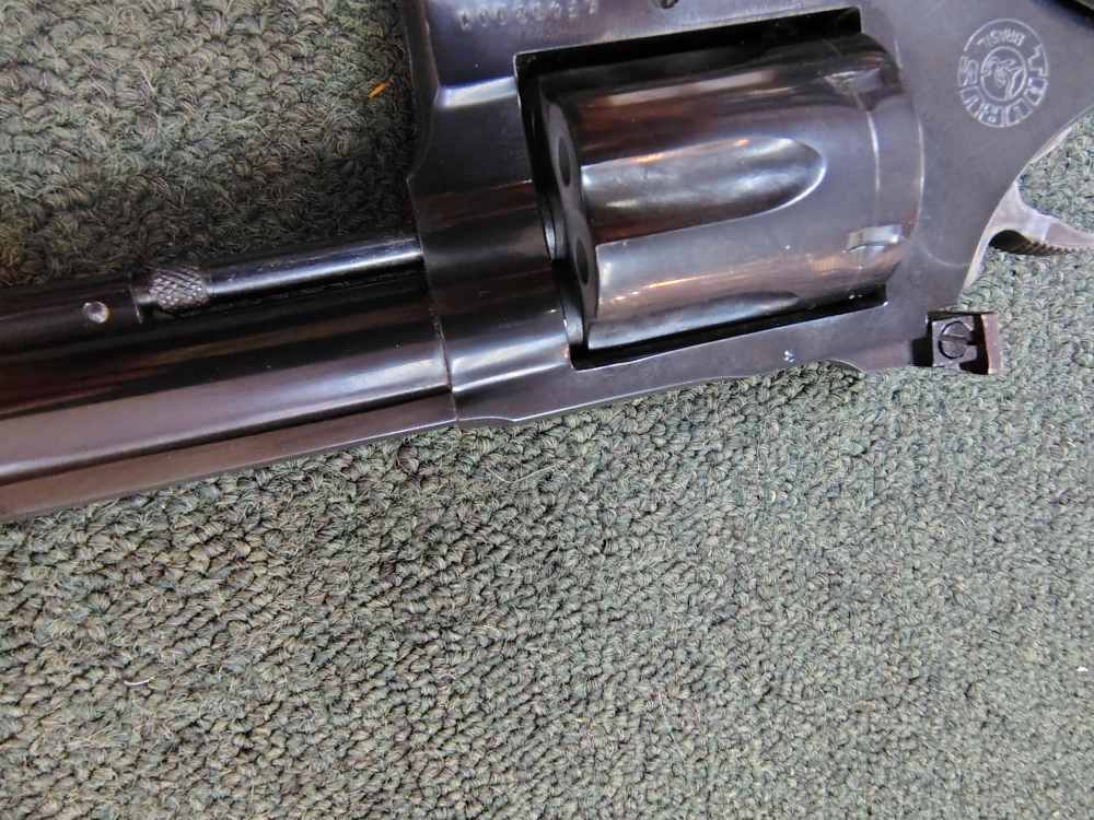 Taurus 96 22lr 6 shot revolver 6" bbl-img-3