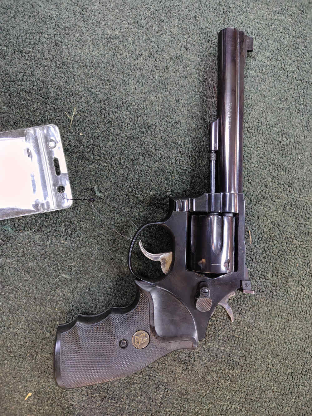 Taurus 96 22lr 6 shot revolver 6" bbl-img-0