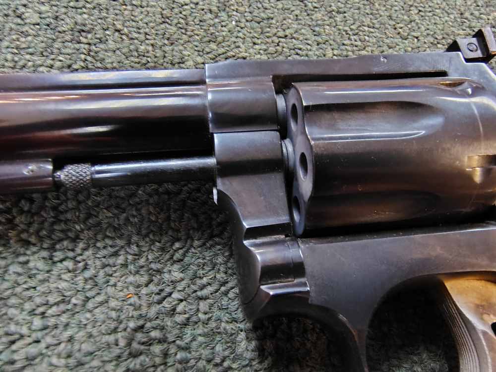 Taurus 96 22lr 6 shot revolver 6" bbl-img-10