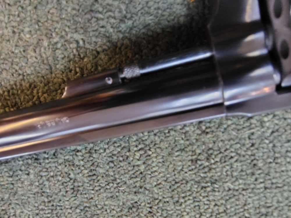 Taurus 96 22lr 6 shot revolver 6" bbl-img-4
