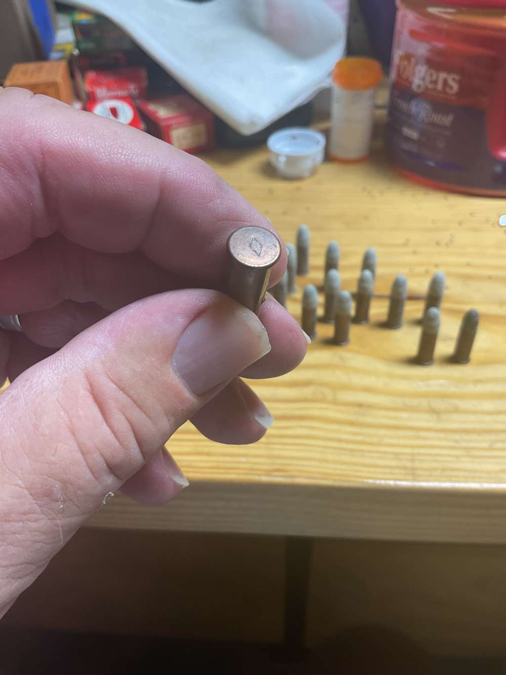 42 rounds 32 long rimfire vintage ammo -img-5