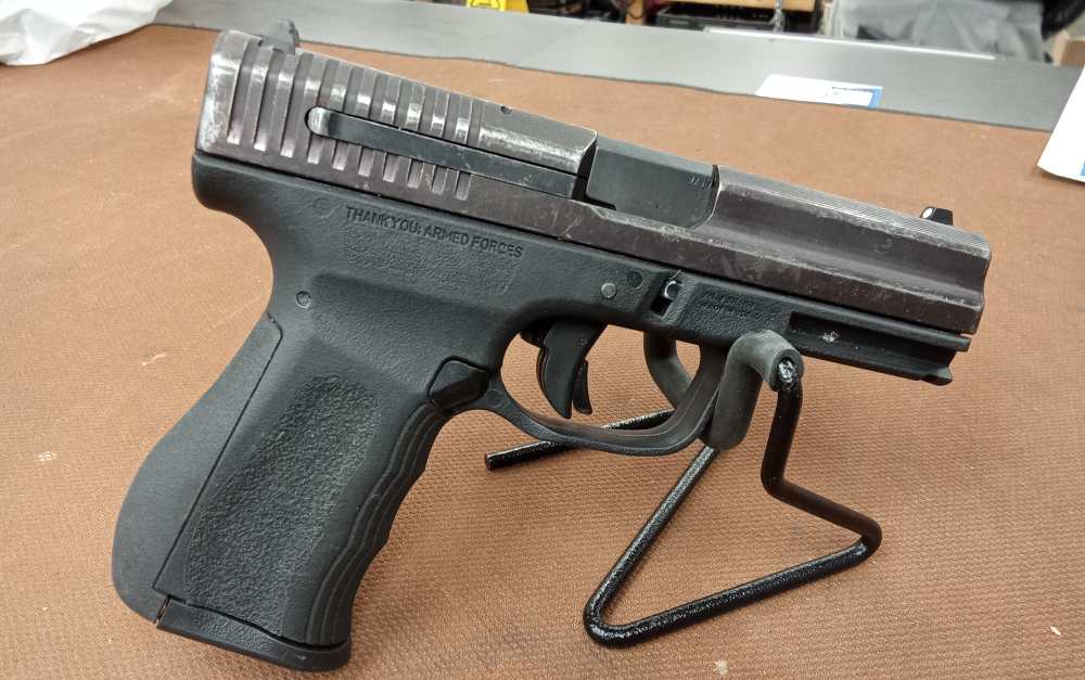 FMK 9C1 G2 9mm pistol -img-4
