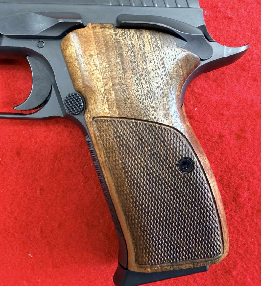 Sig Sauer P210 9MM -No Reserve--img-13