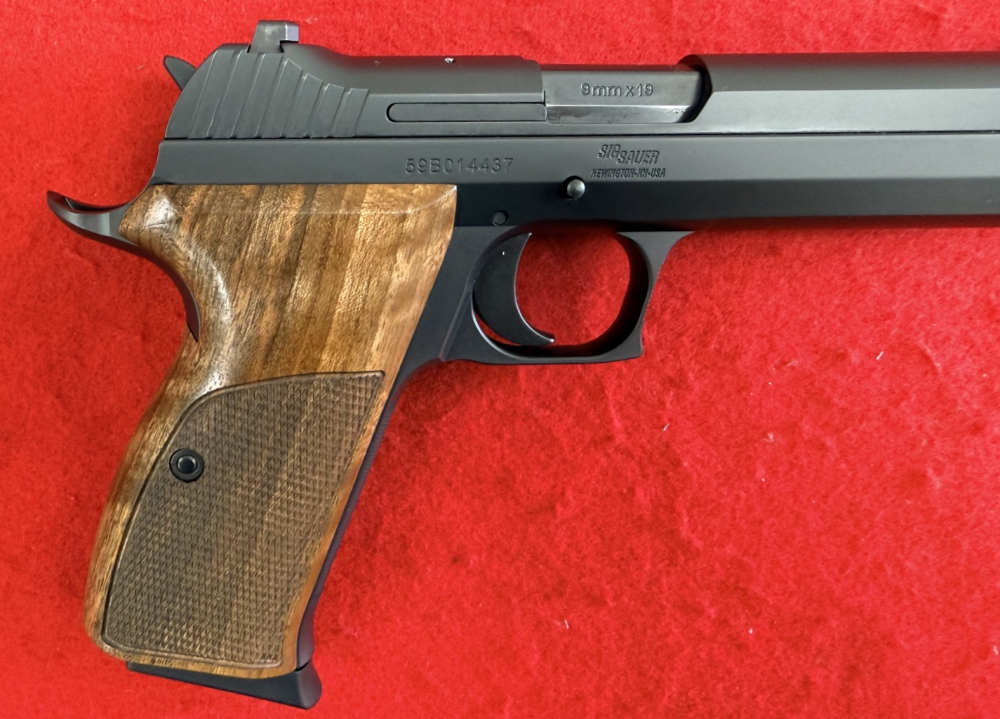 Sig Sauer P210 9MM -No Reserve--img-1