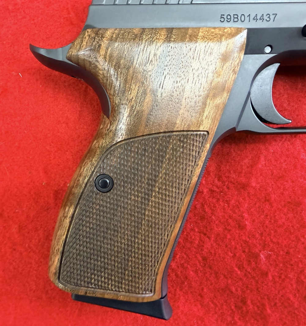 Sig Sauer P210 9MM -No Reserve--img-14
