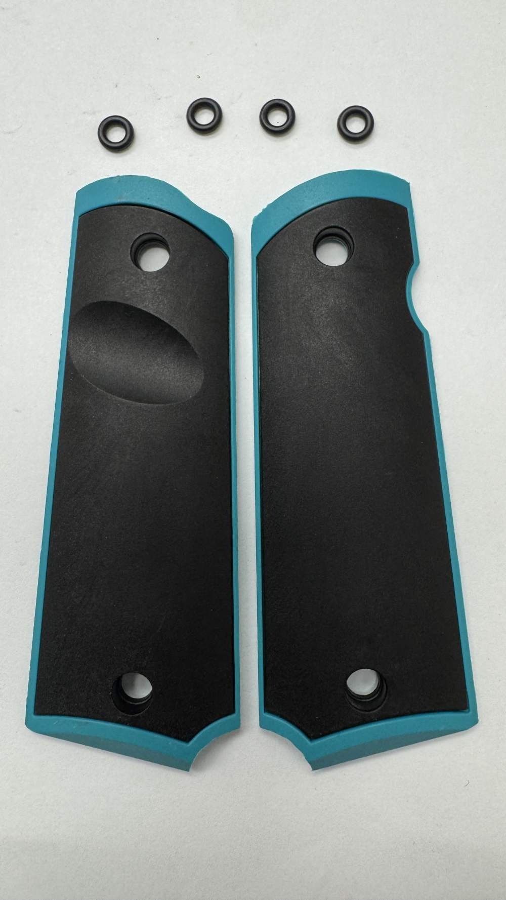 1911 GRIP PANELS, FITS FULL SIZE FRAME,BLACK WITH TEAL, MADE IN USA.-img-0