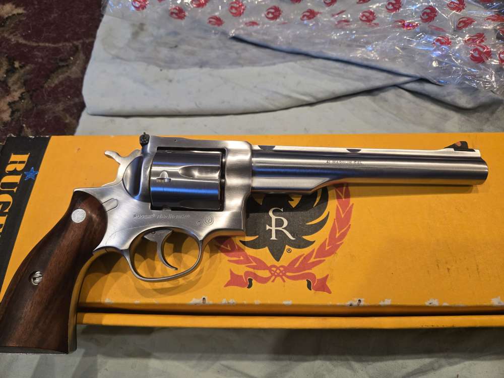 Ruger Redhawk .41 Magnum – Stainless Steel – 7½" Barrel – Box & Manual-img-1
