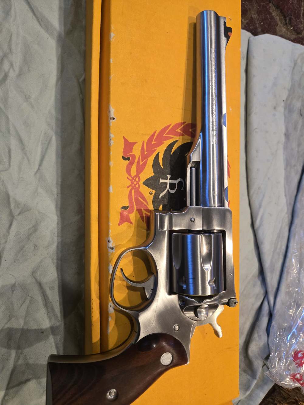 Ruger Redhawk .41 Magnum – Stainless Steel – 7½" Barrel – Box & Manual-img-2