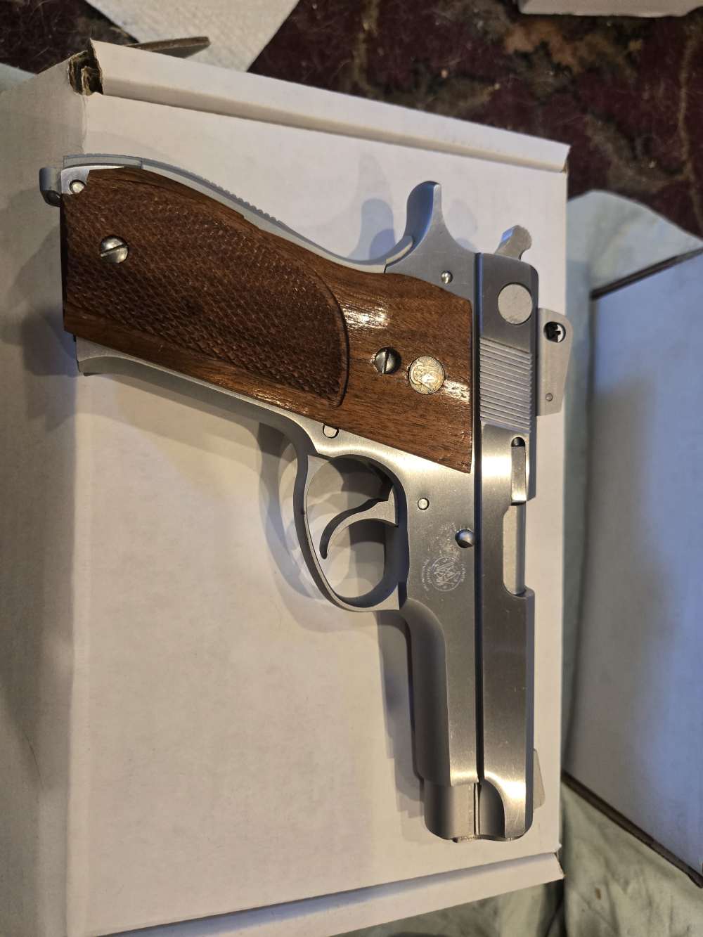 Smith & Wesson Model 639 9mm – Stainless – Early 1982 Production -img-1