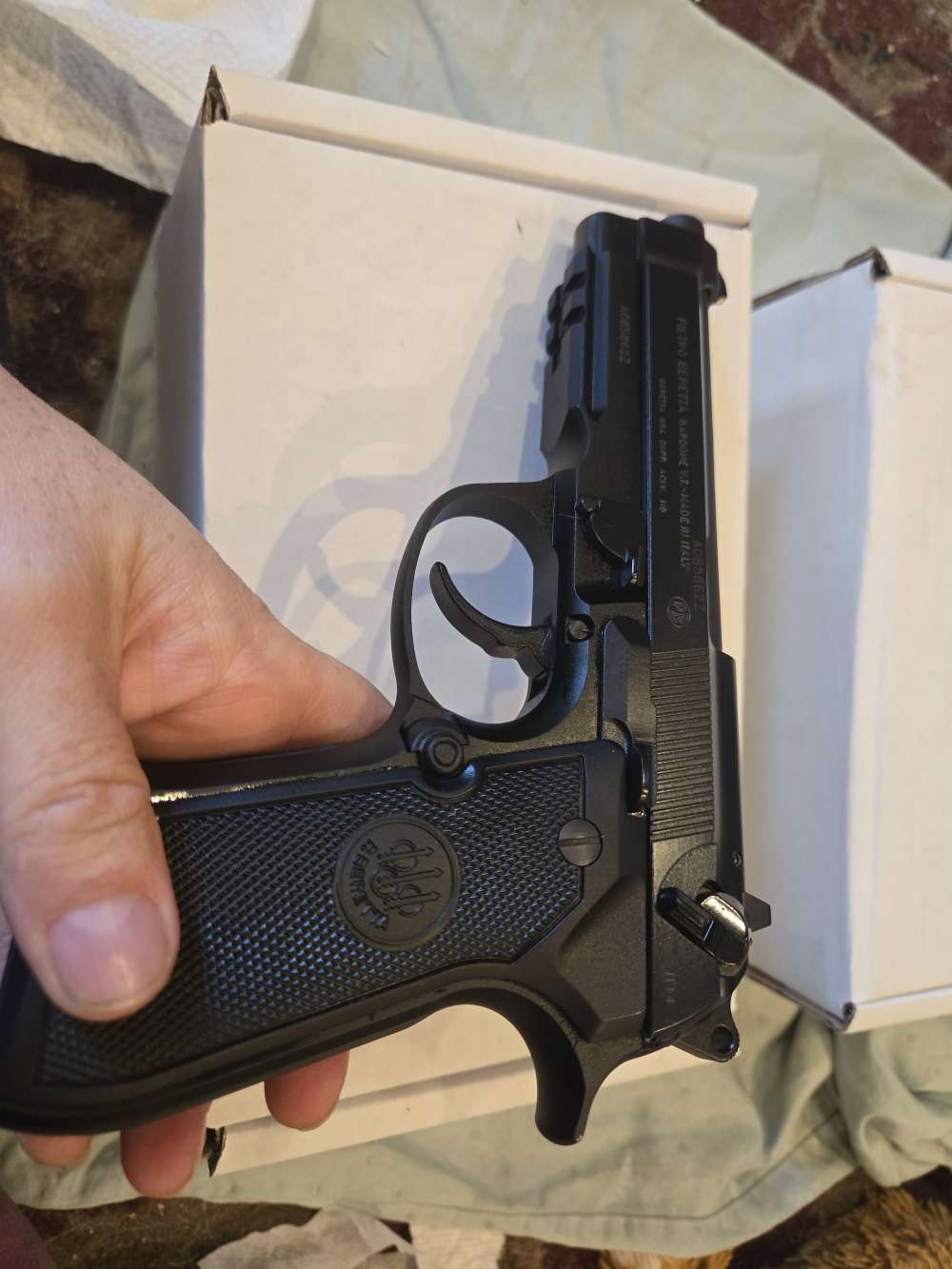 Beretta 92A1 9mm – 2 mags and holster-img-4