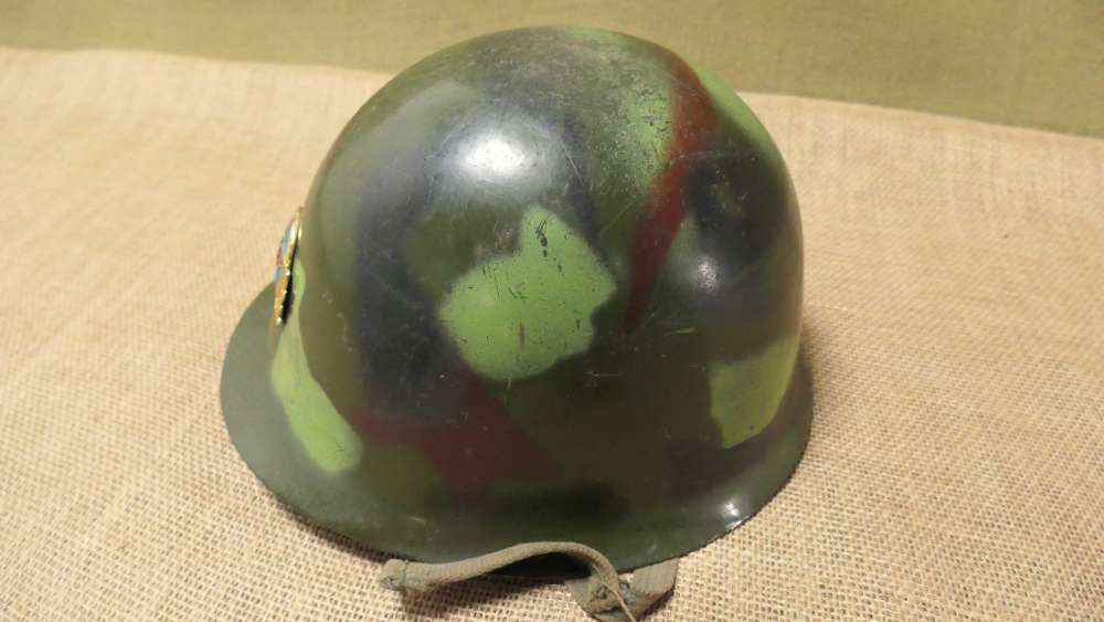 Chinese PLA GK80 Steel Combat Helmet – Field Camouflage – Enamel PLA Badge-img-2