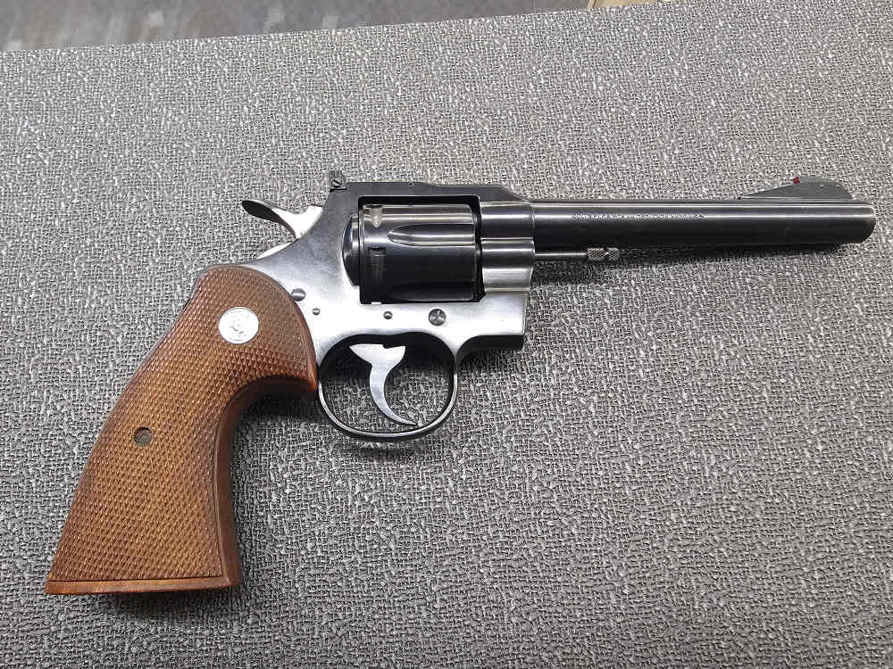colt officers model match 22mag Rare -img-3