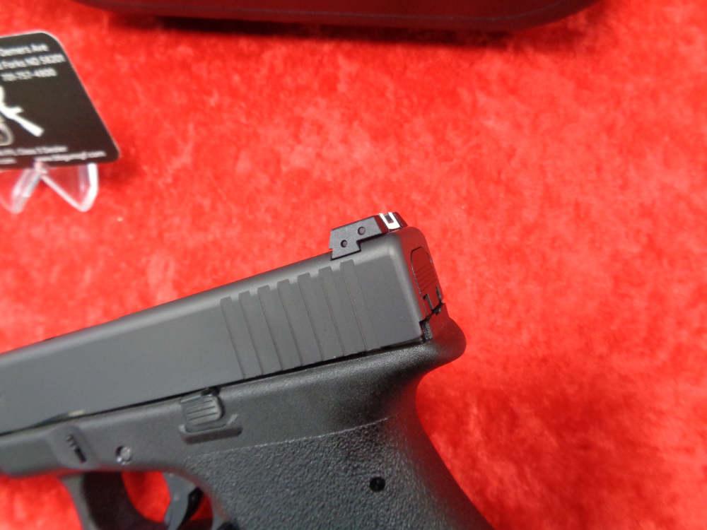 NEW GLOCK Model G17L 9mm LONG SLIDE G17 17 17L 2-17rd MAG WE TRADE & BUY-img-18