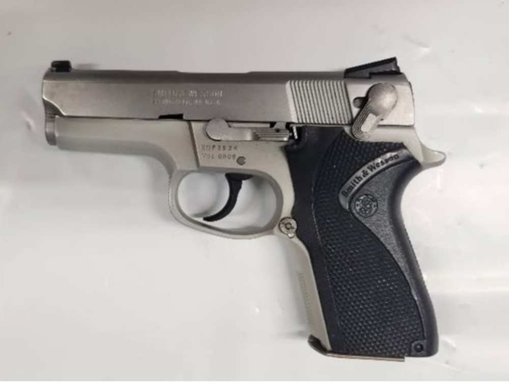 Pre Owned:  Smith & Wesson Model 6906 9mm Semi Auto Pistol-img-2