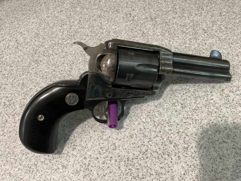 Ruger Vaquero Birdshead 45 LC Old Model-img-1
