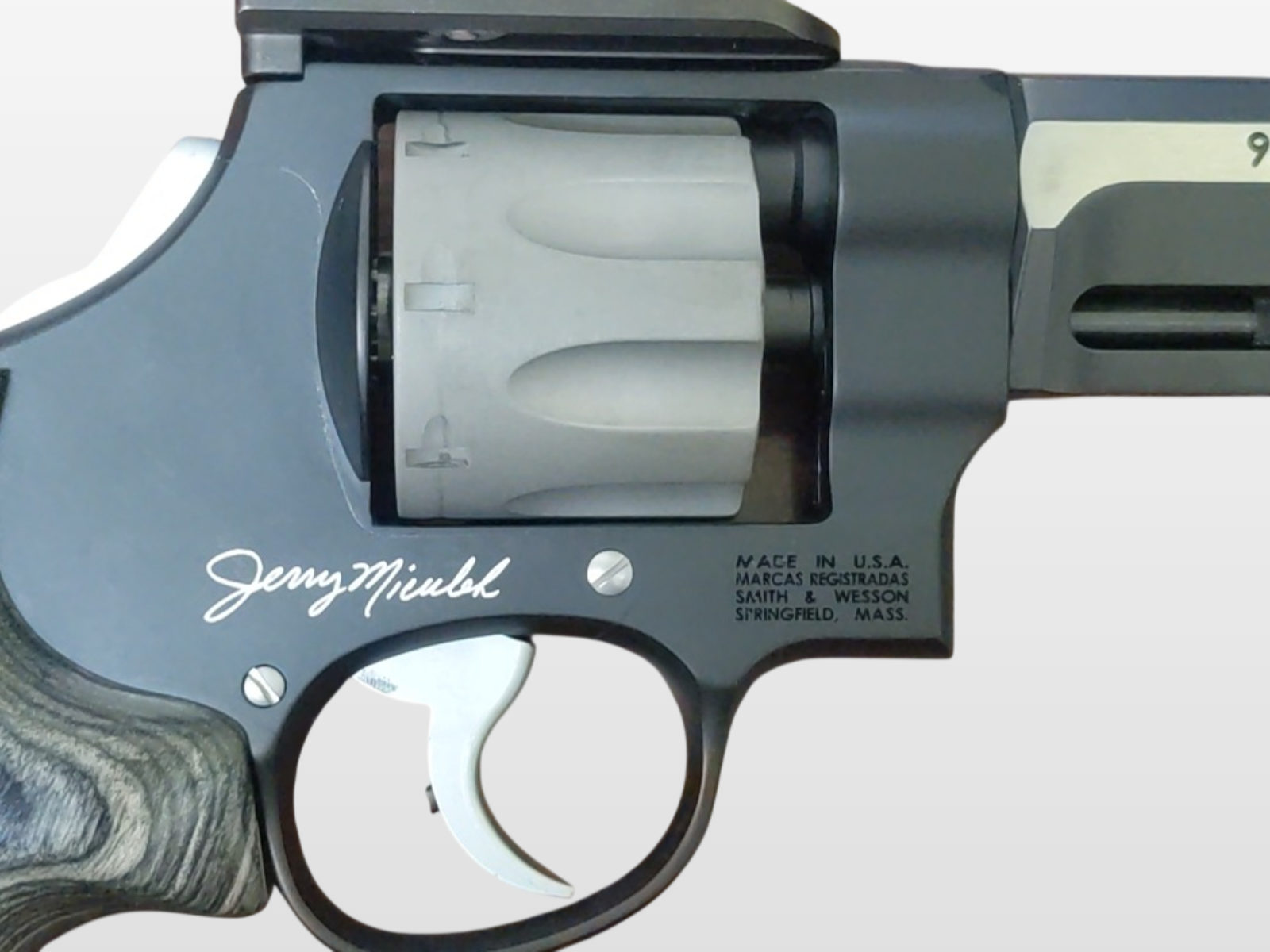 Smith & Wesson Model 327 9mm Luger Performance Center Jerry Miculek Signatu-img-3