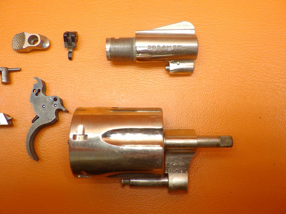 S&W Model 36 .38 SPL 2" Bbl Revolver Repair Parts Black Rubber Grip-img-4