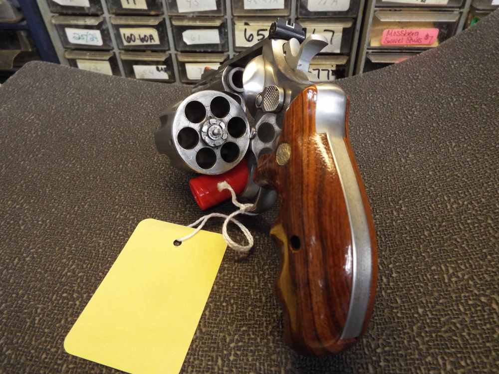 Smith and Wesson 657-img-2