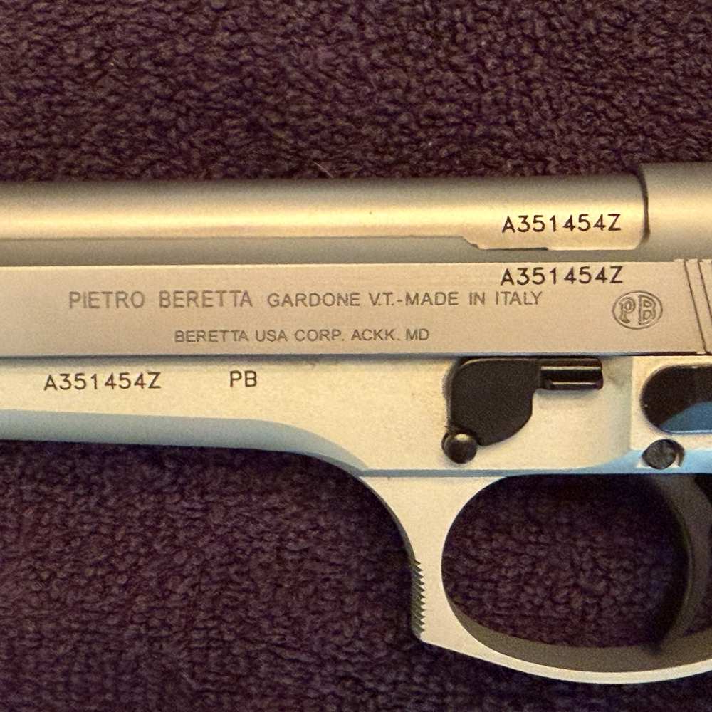 Italian Beretta 92FS Inox-img-4