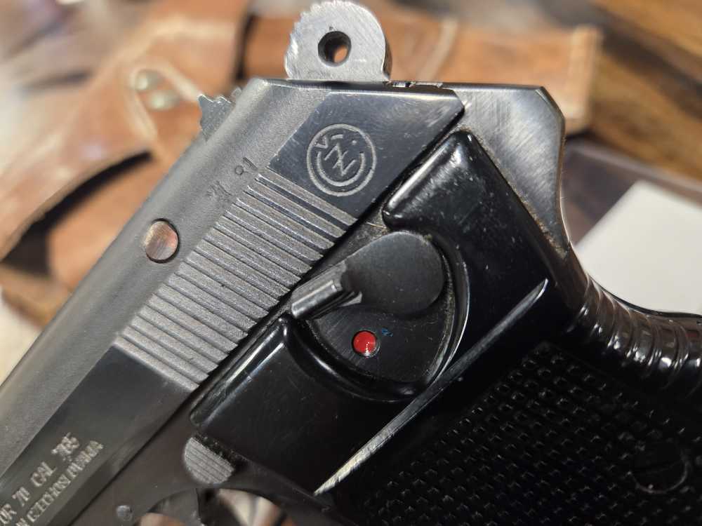 CZ VZOR Model 70 7.65mm 32ACP w/2Mags and Holster 1981 Prod. Penny-img-15