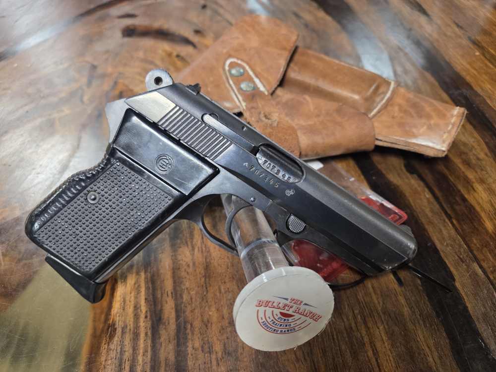 CZ VZOR Model 70 7.65mm 32ACP w/2Mags and Holster 1981 Prod. Penny-img-0