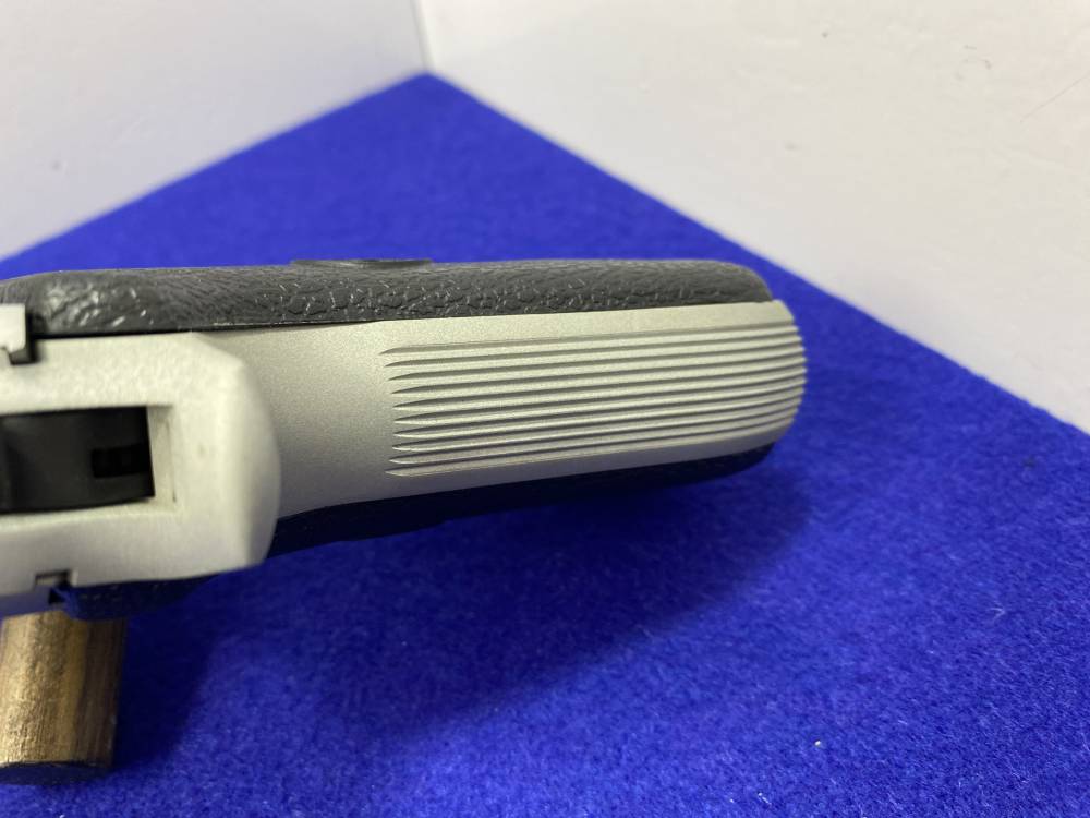 2021 Beretta 92FS Inox 9mm SS 4.9" *HEAD-TURNING ITALIAN MADE HANDGUN*-img-24
