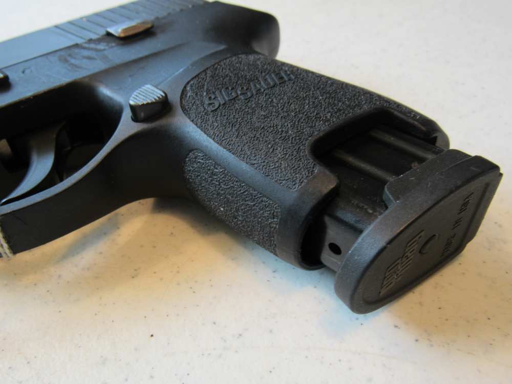 Sig Sauer P250 Compact 9 mm $.01 Start No Reserve-img-7
