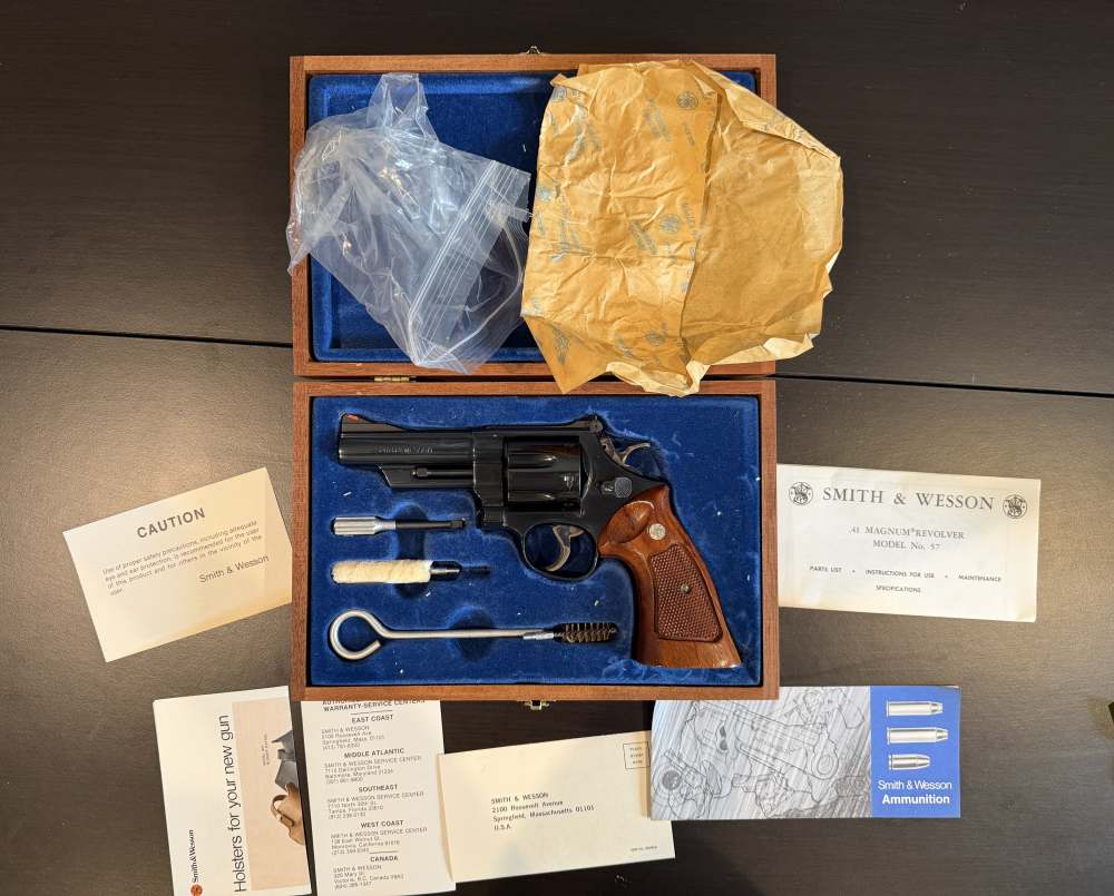 Smith & Wesson Model 57 No Dash .41 Magnum, Excellent Condition-img-0