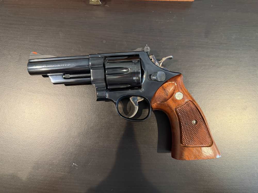 Smith & Wesson Model 57 No Dash .41 Magnum, Excellent Condition-img-7