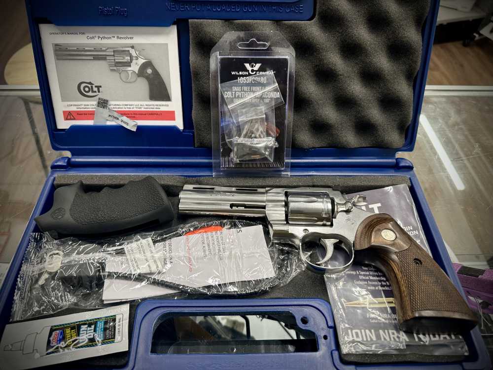 Colt Python 4.25in w/ extra grip and Wilson Combat sight-img-0