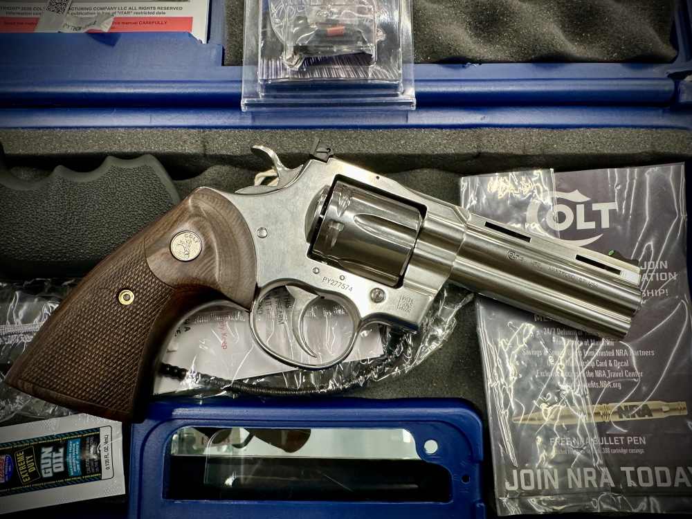 Colt Python 4.25in w/ extra grip and Wilson Combat sight-img-4