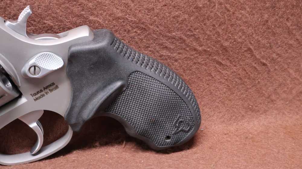 Like New Taurus 856 6 Shot DA/SA 2" BRL EXC Bore Appears Unfired-img-8
