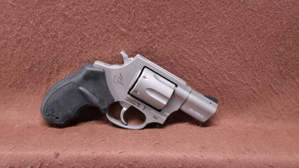 Like New Taurus 856 6 Shot DA/SA 2" BRL EXC Bore Appears Unfired-img-1