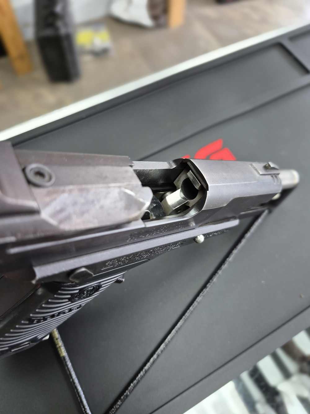 Ruger P89DC 9mm — 1991 Early-Production Example — S/N: 302-XXXXX-img-4