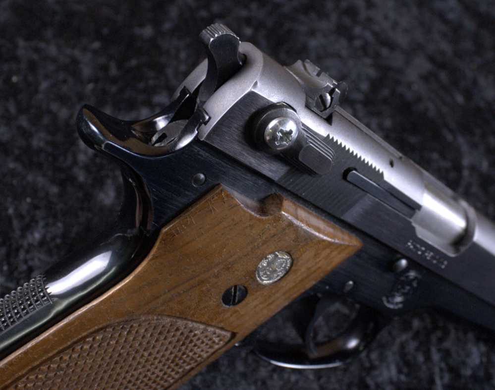 PENNY AUCTION!! Nice Smith & Wesson 39-2 in 9mm -img-9